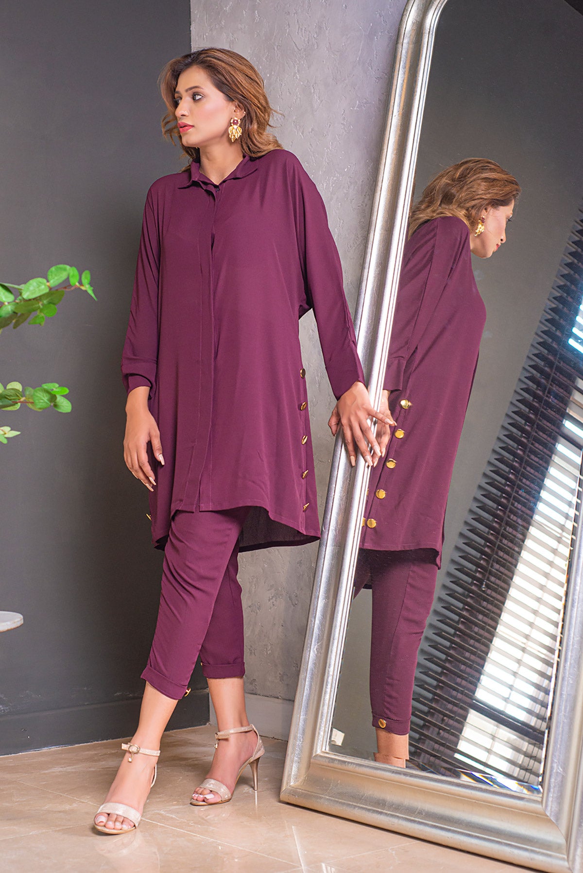 PLUM DAPPER