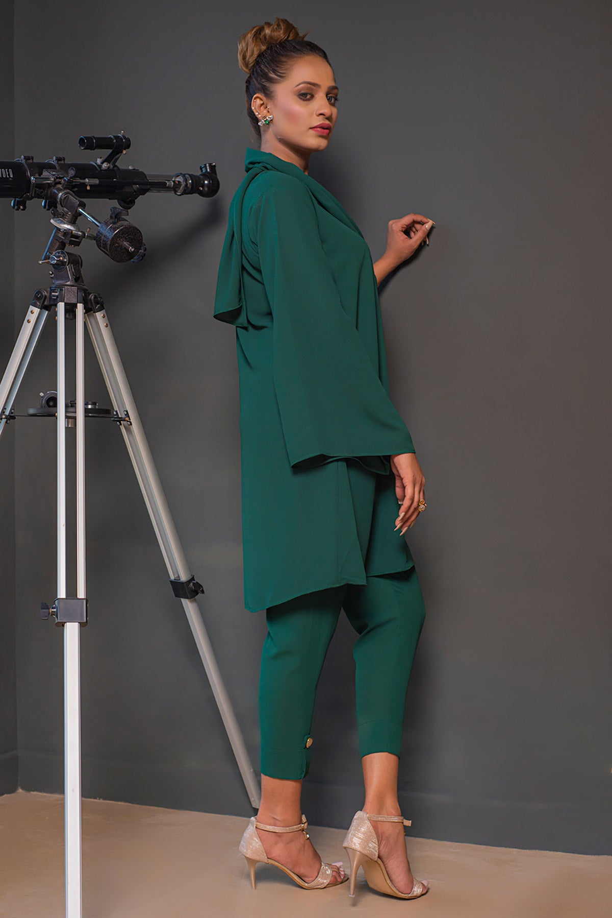 WRAP AROUND